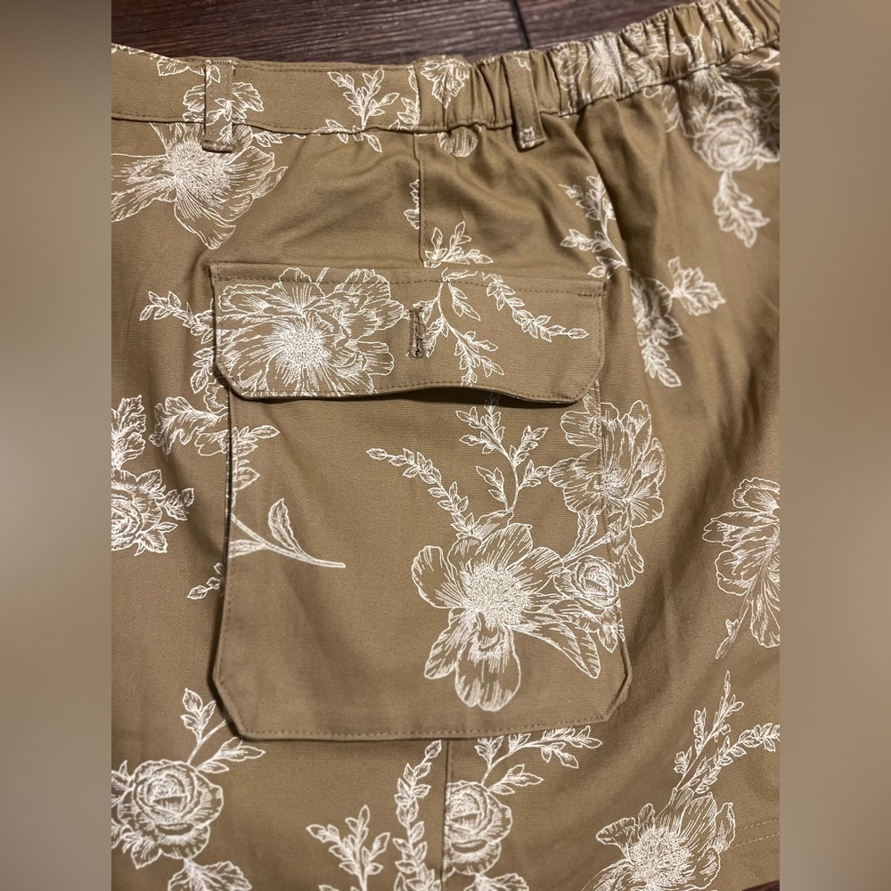 Women’s cargo mini skirt - Picture 6 of 6